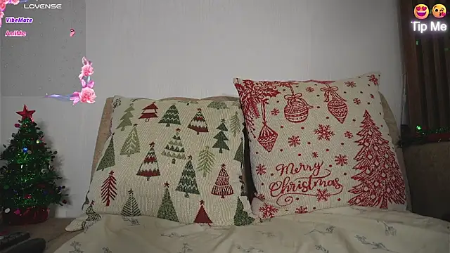 Roxybeautyy online show from 10, 11, 2025