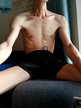 Snapshot of boyhi199x chatting on 13, 10, 2025 boyhi199x online show from 13, 10, 2025