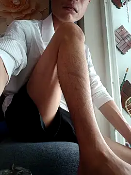 Snapshot of boyhi199x chatting on 5, 11, 2025 boyhi199x online show from 5, 11, 2025