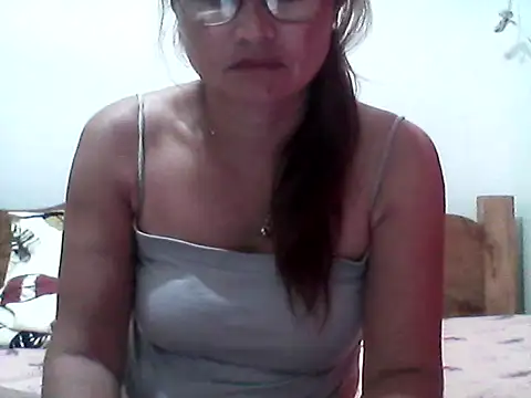 nathalie0045 online show from 1, 10, 2025