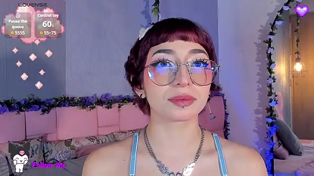 Snapshot of Lexyy_Bluee chatting on 25, 3, 2026 Lexyy Bluee online show from 25, 3, 2026