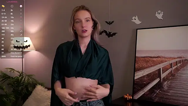 HongTomczak online show from 17, 11, 2025