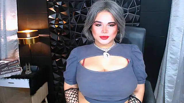 Snapshot of xHugeHarleySelfsuckerx chatting on 28, 9, 2025 xHugeHarleySelfsuckerx online show from 28, 9, 2025