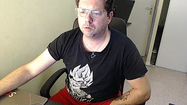 blueandwhite1 online show from 21, 12, 2024