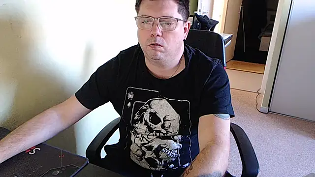 blueandwhite1 online show from 2, 2, 2025