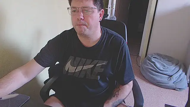 blueandwhite1 online show from 15, 2, 2025