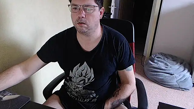 blueandwhite1 online show from 19, 2, 2025