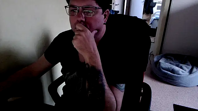 blueandwhite1 online show from 3, 3, 2025