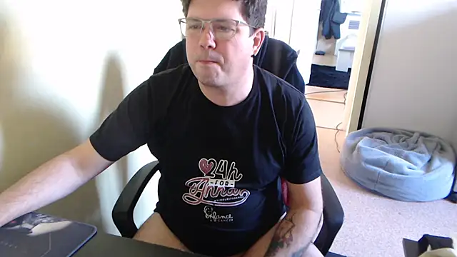 blueandwhite1 online show from 5, 3, 2025