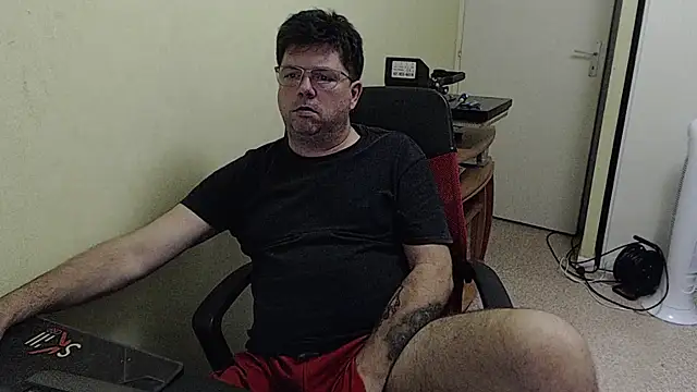 blueandwhite1 online show from 29, 9, 2025