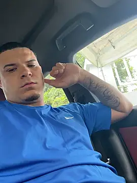 Snapshot of YadielPublic chatting on 19, 9, 2025 YadielPublic online show from 19, 9, 2025