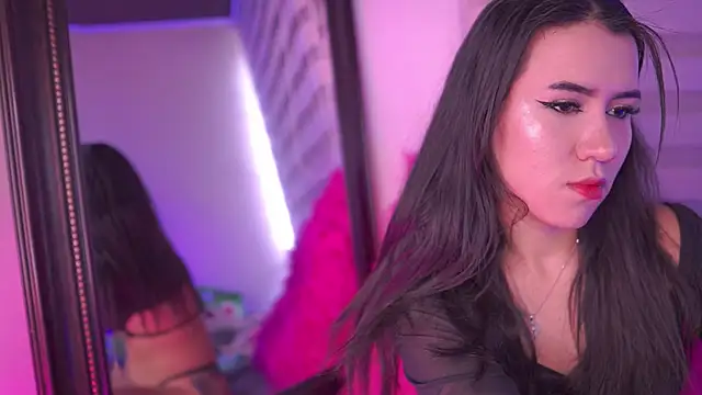 Snapshot of _chloe_moons_ chatting on 14, 12, 2025 chloe moons online show from 14, 12, 2025