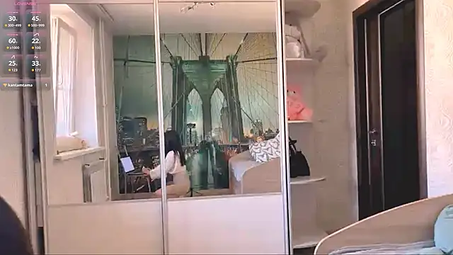 TianaWidell online show from 25, 10, 2025