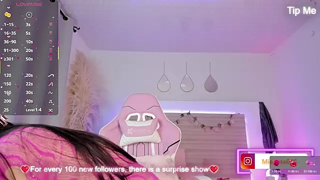 Snapshot of Mia_rose_20 chatting on 11, 10, 2025 Mia rose 20 online show from 11, 10, 2025
