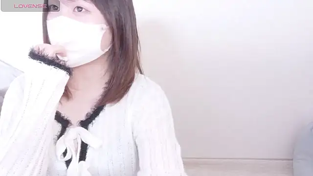 Snapshot of mi__san chatting on 17, 4, 2026 mi san online show from 17, 4, 2026