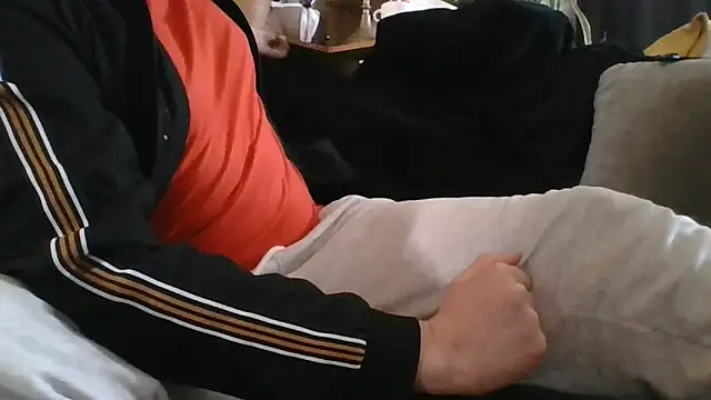 Snapshot of Titilouonlyf69 chatting on 1, 4, 2026 Titilouonlyf69 online show from 1, 4, 2026