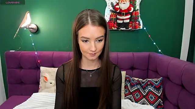 Snapshot of LoraSunnyy chatting on 10, 1, 2026 LoraSunnyy online show from 10, 1, 2026