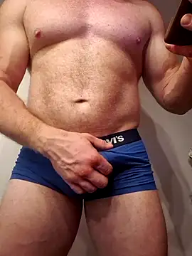 Snapshot of AlphaGymMale chatting on 11, 9, 2025 AlphaGymMale online show from 11, 9, 2025