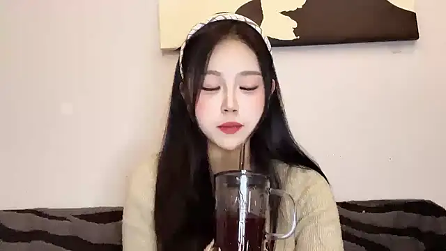 XingKongCOCO-107 online show from 23, 11, 2025