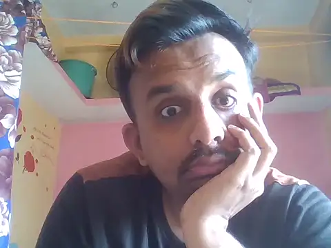 Nihaal17 online show from 5, 11, 2025