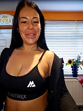 Snapshot of Filthymaddymilfy25 chatting on 24, 3, 2026 Filthymaddymilfy25 online show from 24, 3, 2026