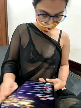 Snapshot of fuckherharddd chatting on 18, 11, 2025 fuckherharddd online show from 18, 11, 2025