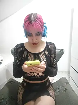 Snapshot of xRamona chatting on 23, 10, 2025 xRamona online show from 23, 10, 2025