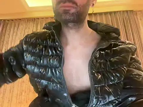 Snapshot of LustyDuoSecrets chatting on 4, 4, 2026 LustyDuoSecrets online show from 4, 4, 2026