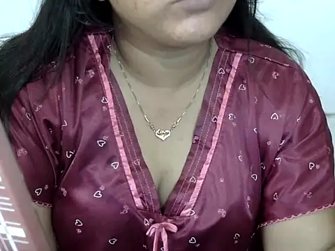 Mon-Luv online show from 10, 4, 2026