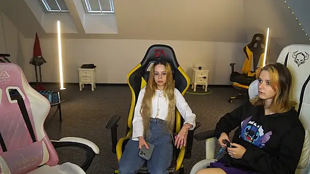 Snapshot of _Lili_054 chatting on 30, 9, 2025  Lili 054 online show from 30, 9, 2025