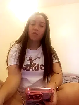 Lovelyclaya online show from 4, 12, 2025