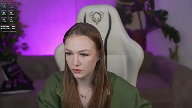 Snapshot of Ella_054 chatting on 14, 10, 2025 Ella 054 online show from 14, 10, 2025