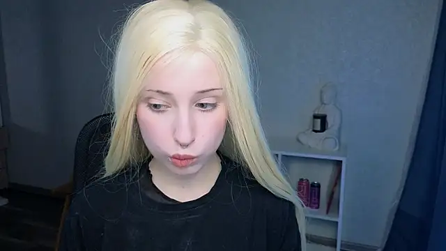 Snapshot of YukiMisa chatting on 13, 3, 2026 YukiMisa online show from 13, 3, 2026