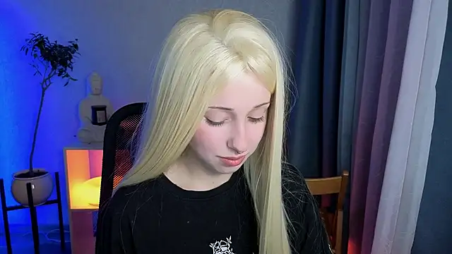 Snapshot of YukiMisa chatting on 18, 4, 2026 YukiMisa online show from 18, 4, 2026