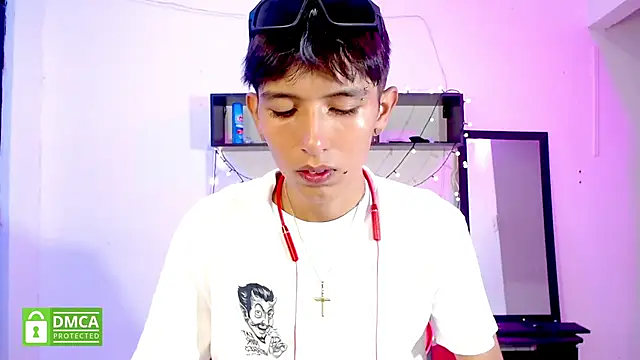 Snapshot of MAXIMILIANO__HOT chatting on 17, 10, 2025 MAXIMILIANO HOT online show from 17, 10, 2025