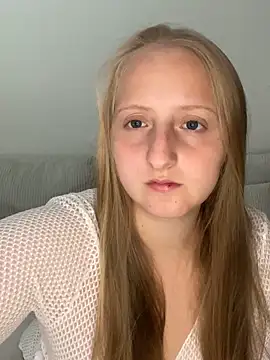 young hailey online show from 24, 9, 2025