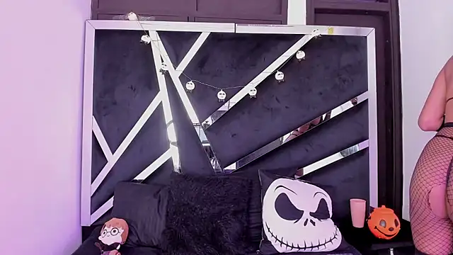 natsumiht online show from 28, 10, 2025