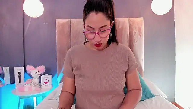 Snapshot of Karoline21 chatting on 16, 9, 2025 Karoline21 online show from 16, 9, 2025