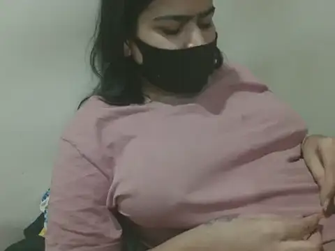 Snapshot of Nataliya_Singh chatting on 22, 4, 2026 Nataliya Singh online show from 22, 4, 2026