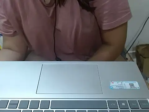 Snapshot of Nataliya_Singh chatting on 28, 4, 2026 Nataliya Singh online show from 28, 4, 2026