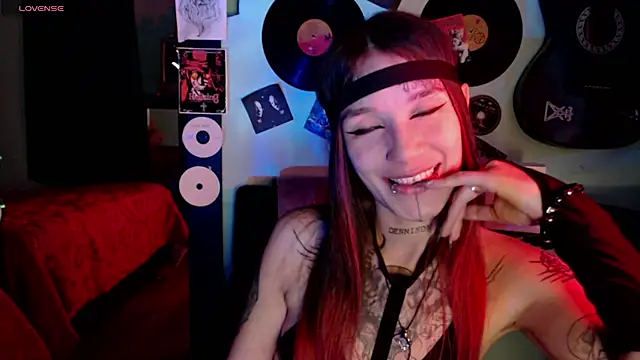 Snapshot of lilithword chatting on 12, 10, 2025 lilithword online show from 12, 10, 2025