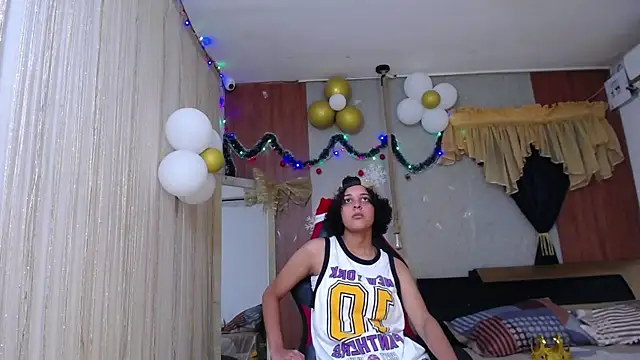 miss leidy  online show from 23, 11, 2025