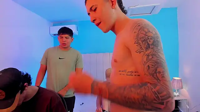 Handsomeboyss19 online show from 21, 11, 2025