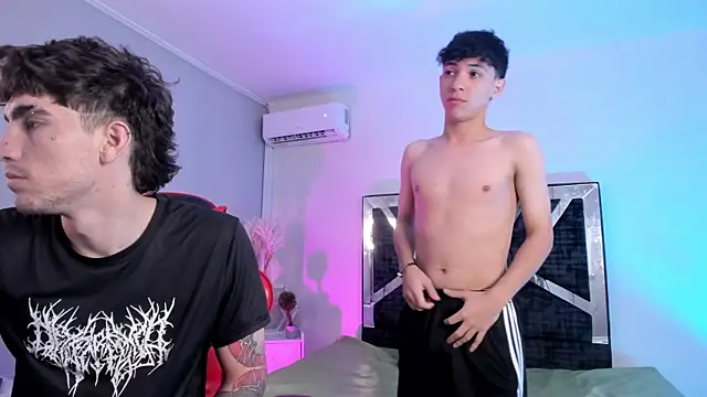 Snapshot of Handsomeboyss19 chatting on 18, 4, 2026 Handsomeboyss19 online show from 18, 4, 2026