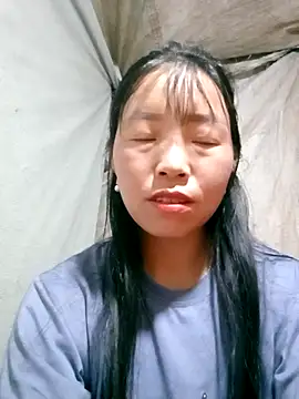 Snapshot of hera-00 chatting on 12, 9, 2025 hera-00 online show from 12, 9, 2025