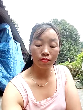 Snapshot of hera-00 chatting on 25, 9, 2025 hera-00 online show from 25, 9, 2025