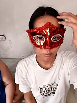 Snapshot of Luu-Lii777 chatting on 4, 3, 2026 Luu-Lii777 online show from 4, 3, 2026