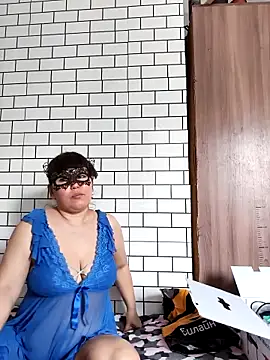 Snapshot of Luu-Lii777 chatting on 14, 4, 2026 Luu-Lii777 online show from 14, 4, 2026