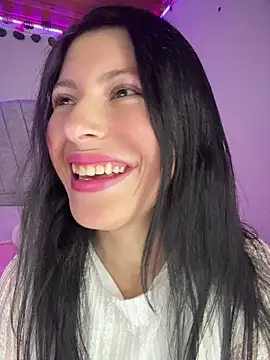Mia salinass online show from 17, 5, 2026