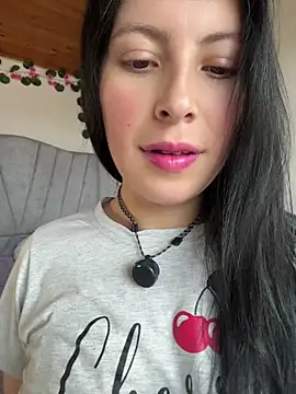 Snapshot of Mia_salinass chatting on 21, 7, 2026 Mia salinass online show from 21, 7, 2026